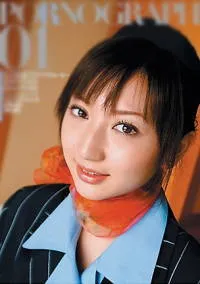 AV배우인 카에데 아이루의 대표 이미지