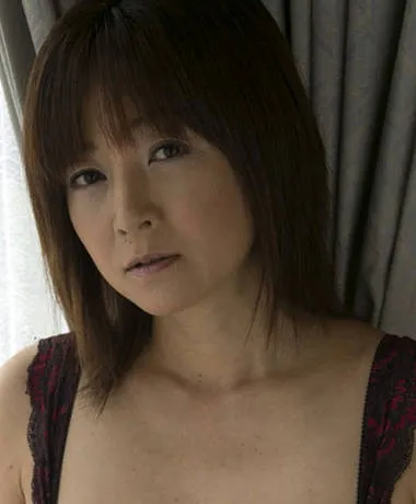 AV배우인 코모리 아이의 대표 이미지