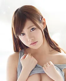 AV배우인 시라이시 미나미의 대표 이미지