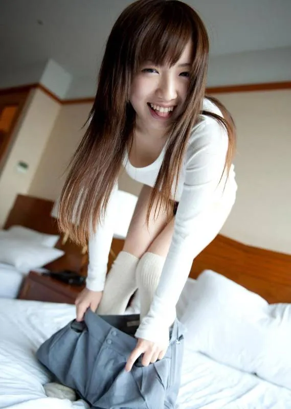 AV배우인 이나미 아야의 대표 이미지