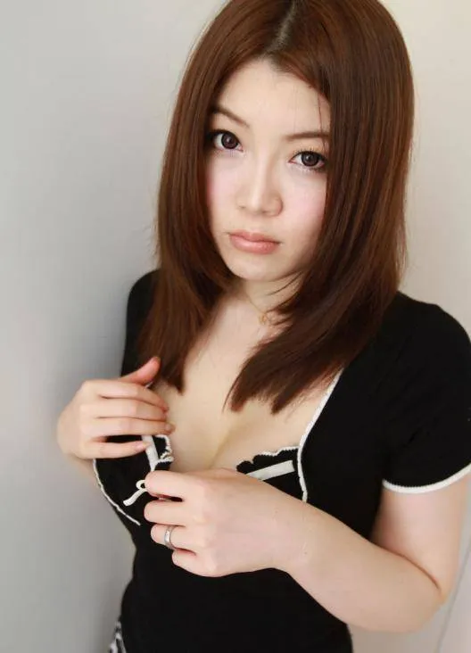 AV배우인 하루키 유키노의 대표 이미지