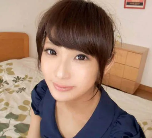 AV배우인 하야카와 이오리의 대표 이미지