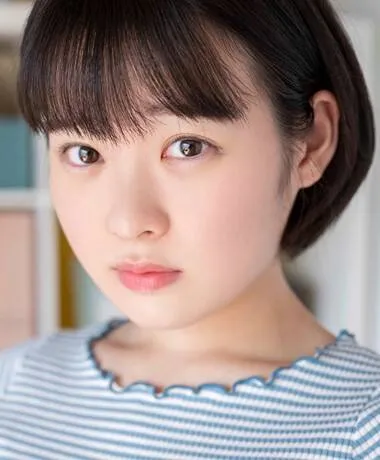 AV배우인 호시노 사쿠라의 대표 이미지