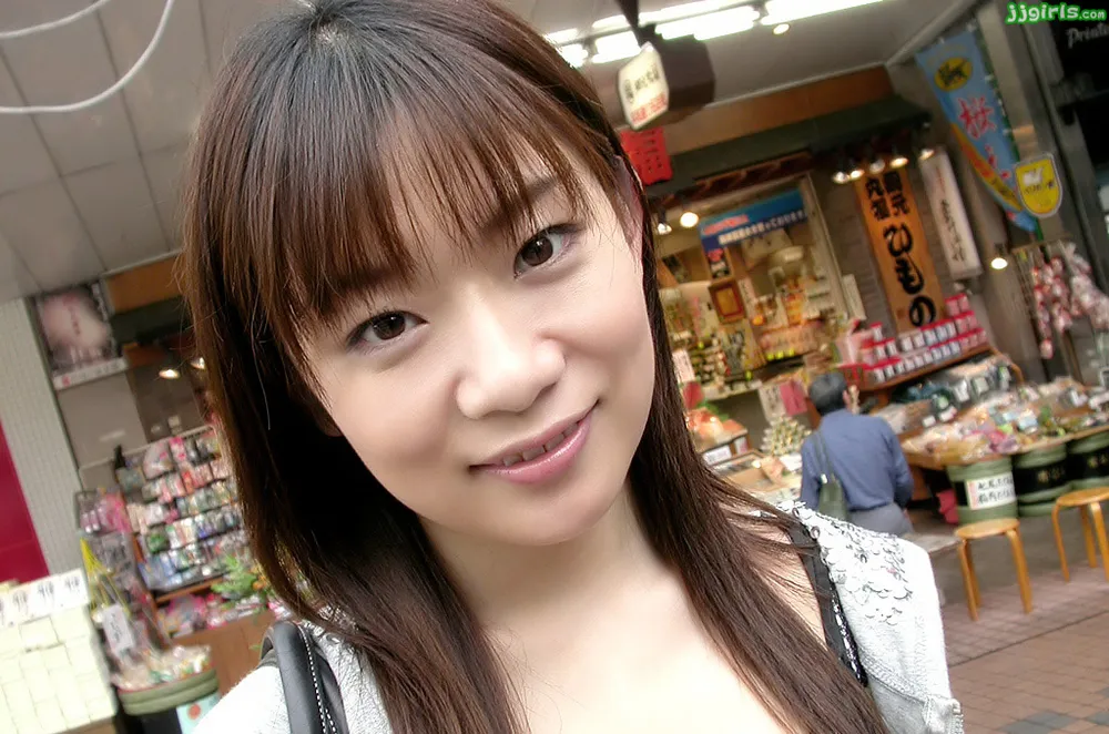AV배우인 미야치 나나의 대표 이미지