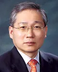 기업인, 의사인 윤도준의 대표 이미지