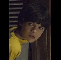 배우인 매튜 나이트의 대표 이미지