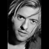 영화배우인 아담 캠벨의 대표 이미지