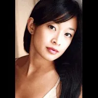 영화배우인 까밀 첸의 대표 이미지