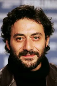 영화배우인 필리포 티미의 대표 이미지