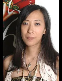 사진작가, 영화감독인 니나가와 미카의 대표 이미지