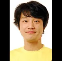 배우인 사와타 슌스케의 대표 이미지