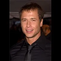 코미디언인 스테판 루소의 대표 이미지