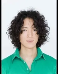 영화배우인 와타베 고타의 대표 이미지
