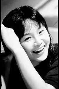 연극배우인 이윤주의 대표 이미지