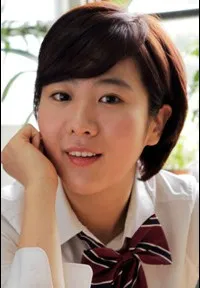 연극배우인 김희연의 대표 이미지