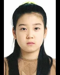 배우인 김유나의 대표 이미지