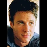 영화배우인 마크 파미글리에티의 대표 이미지