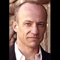 배우인 커트 맥스 룬트의 대표 이미지