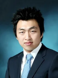 영화감독인 최원섭의 대표 이미지