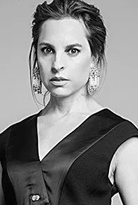 탤런트인 마리나 데 타비라의 대표 이미지