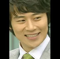 배우인 서보익의 대표 이미지