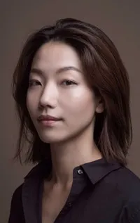 영화배우인 김신록의 대표 이미지