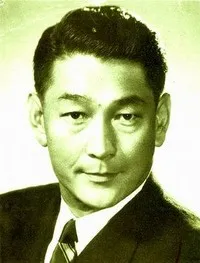 배우인 사첨의 대표 이미지