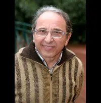 배우인 에르네스토 마히유의 대표 이미지