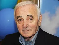 가수인 샤를르 아즈나브르의 대표 이미지