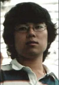 각본, 감독, 편집인 이도윤의 대표 이미지