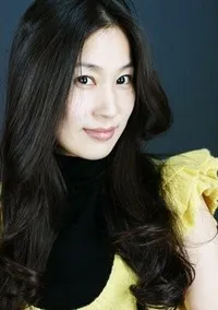 배우인 정인화의 대표 이미지