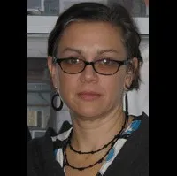 감독, 제작/기획, 편집인 자넷 바우스의 대표 이미지