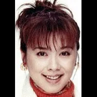 배우인 시라이시 마루미의 대표 이미지