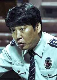 배우인 손강국의 대표 이미지