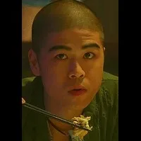 배우인 완민안의 대표 이미지