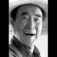 각본, 감독, 배우인 손전의 대표 이미지