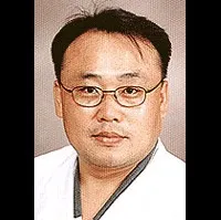 배우, 성우인 손종환의 대표 이미지