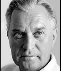 배우인 니콜라이 그리첸코의 대표 이미지