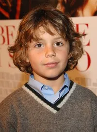 배우인 타이 패니츠의 대표 이미지