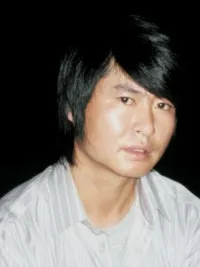 배우인 수월타의 대표 이미지