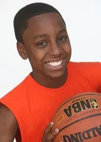 배우인 카를로스 맥컬러스 II의 대표 이미지