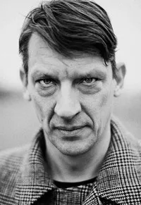 각본, 배우인 페테르 반 덴 베긴의 대표 이미지