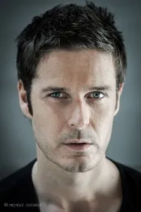 배우인 스콧 윌리엄스의 대표 이미지