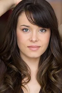 배우인 세라 드레인의 대표 이미지