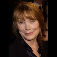 영화배우, 가수인 씨씨 스페이식의 대표 이미지