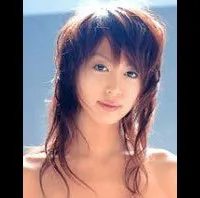 영화배우인 시모무라 아이의 대표 이미지