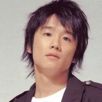 영화배우, 가수인 카자마 슌스케의 대표 이미지