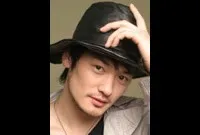 배우인 료헤이의 대표 이미지