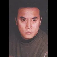 배우인 장산의 대표 이미지