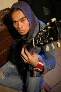 배우, VJ인 마크 아바야의 대표 이미지